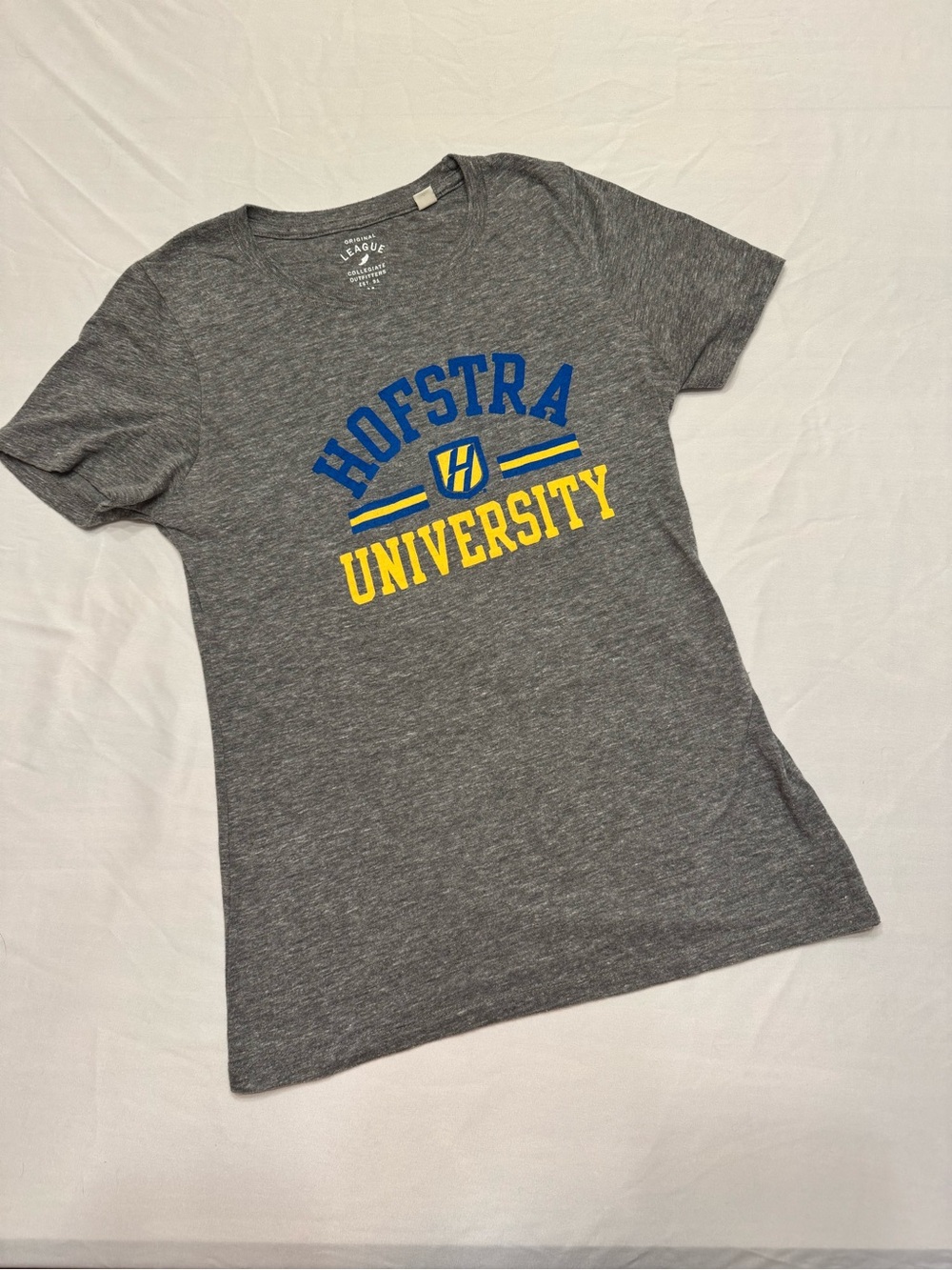 League Women's Hofstra University Gray Tee with Blue and Yellow Logo
